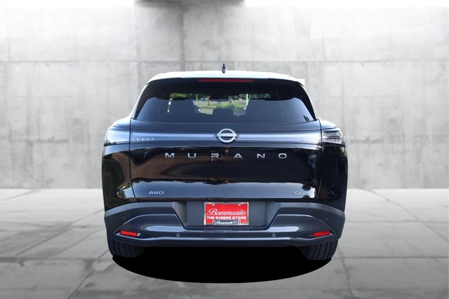 Nissan Murano Vehicle Full-screen Gallery Image 6