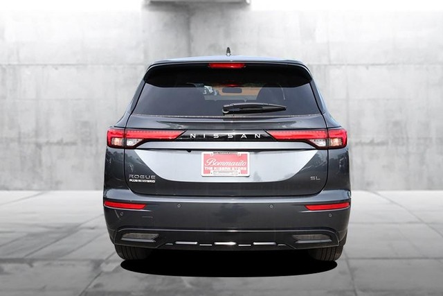 Nissan Rogue Plug-In Hybrid Vehicle Image 06