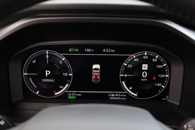 Nissan Rogue Plug-In Hybrid Vehicle Image 11
