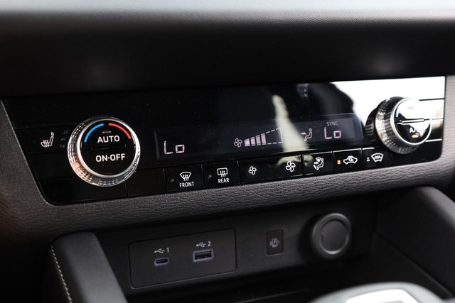 Nissan Rogue Plug-In Hybrid Vehicle Image 15