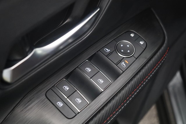 Nissan Kicks Vehicle Image 11