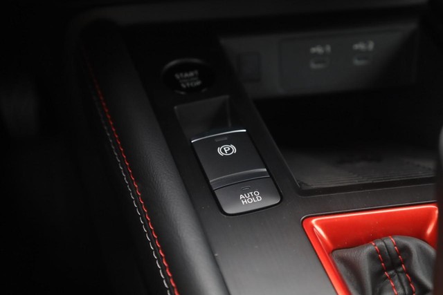 Nissan Kicks Vehicle Image 17