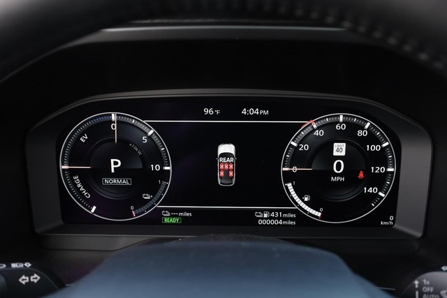 Nissan Rogue Plug-In Hybrid Vehicle Full-screen Gallery Image 11