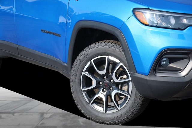 Jeep Compass Vehicle Image 03