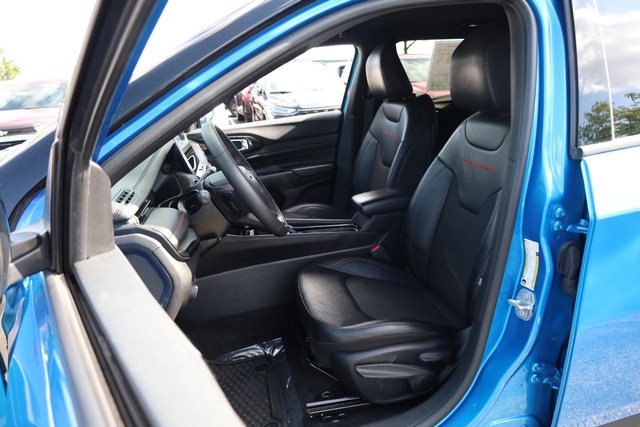 Jeep Compass Vehicle Full-screen Gallery Image 8