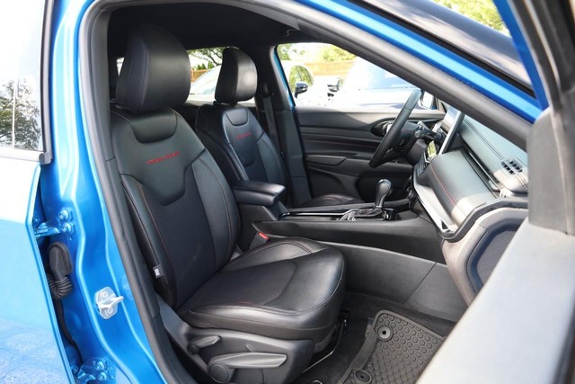 Jeep Compass Vehicle Full-screen Gallery Image 24