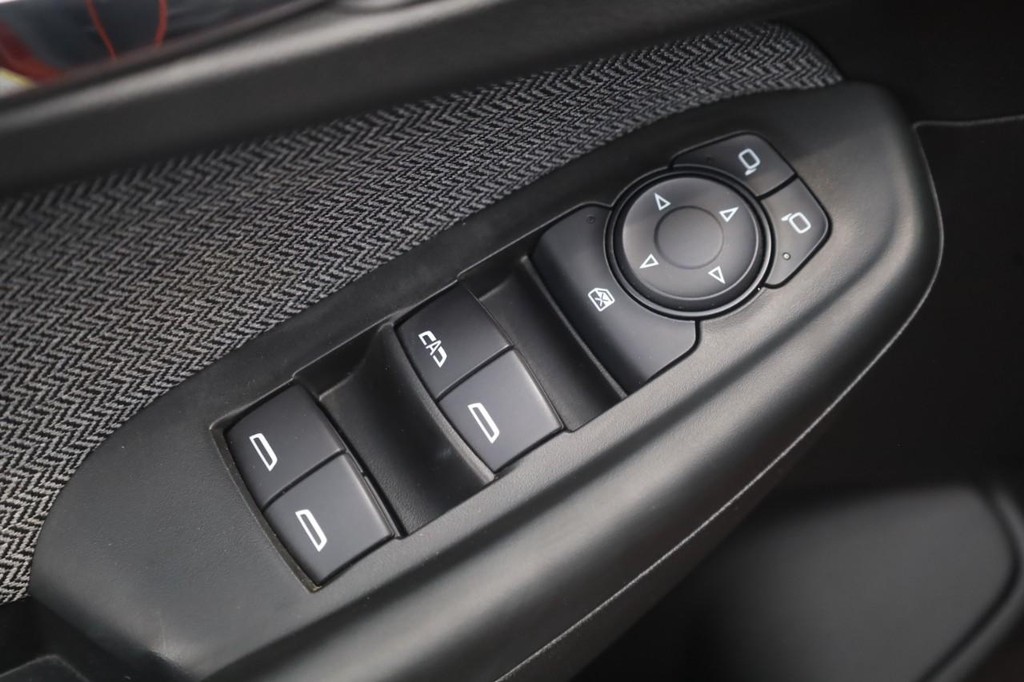 Chevrolet Trailblazer Vehicle Full-screen Gallery Image 10