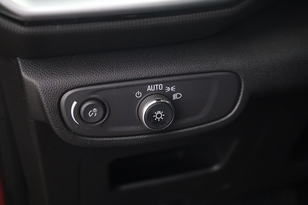 Chevrolet Trailblazer Vehicle Full-screen Gallery Image 11