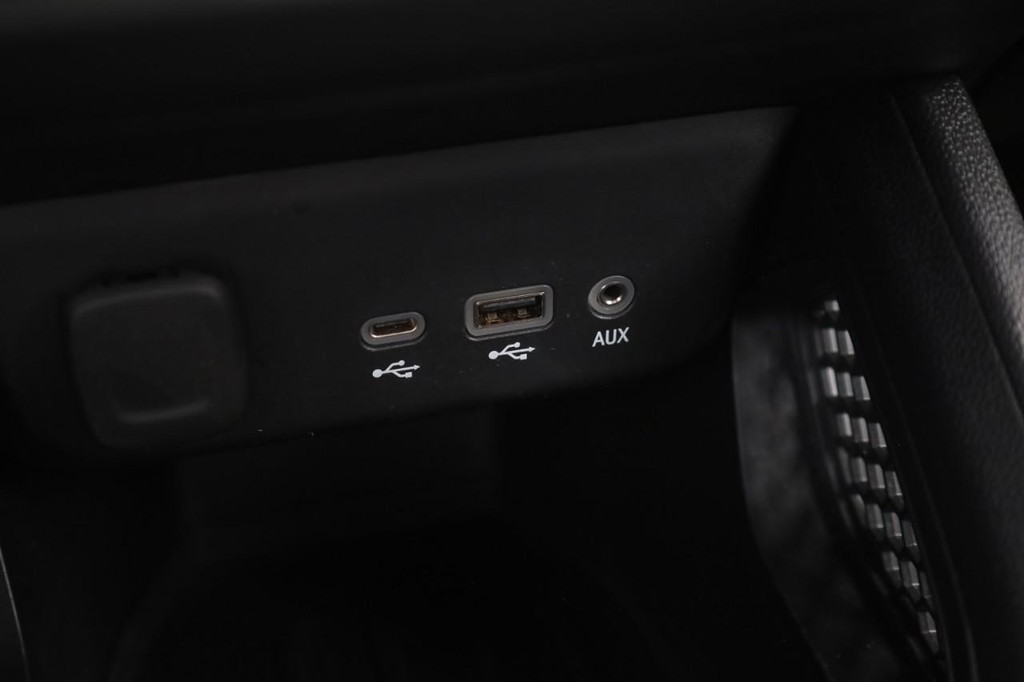 Chevrolet Trailblazer Vehicle Full-screen Gallery Image 16