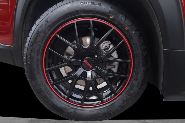 Chevrolet Trailblazer Vehicle Full-screen Gallery Image 3
