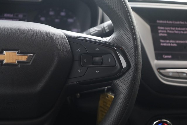 Chevrolet Trailblazer Vehicle Full-screen Gallery Image 9