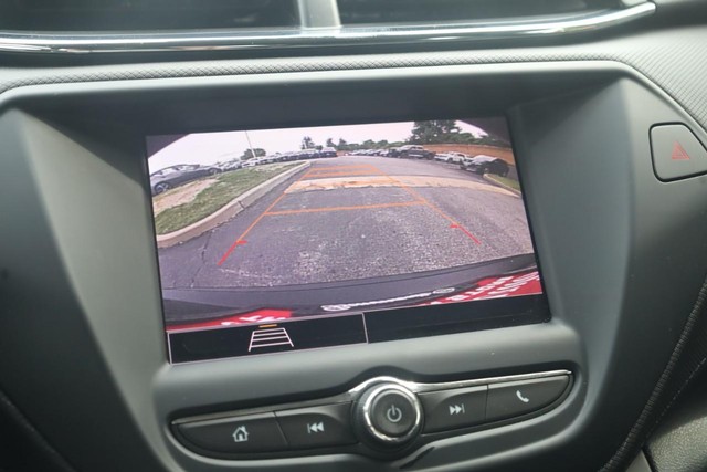 Chevrolet Trailblazer Vehicle Full-screen Gallery Image 15