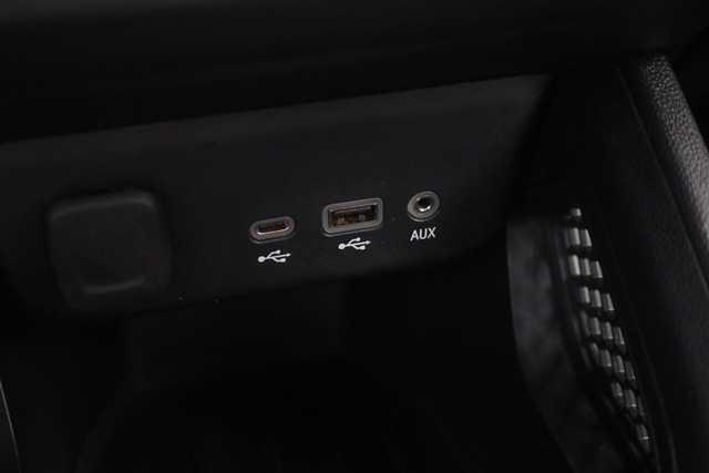 Chevrolet Trailblazer Vehicle Full-screen Gallery Image 17
