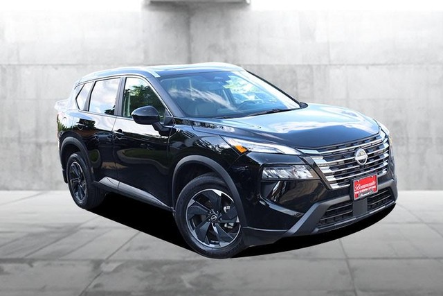 Nissan Rogue Vehicle Image 02
