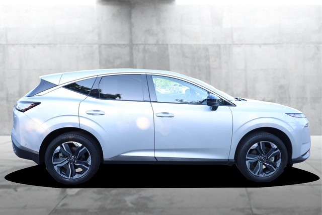 Nissan Murano Vehicle Image 05
