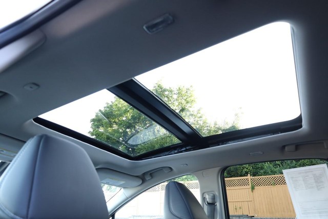 Nissan Murano Vehicle Image 10