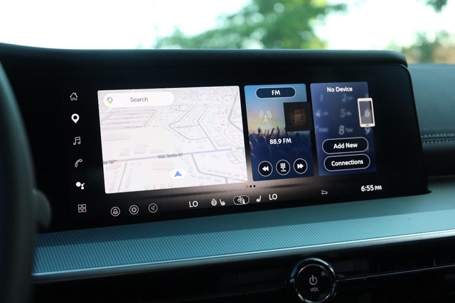 Nissan Murano Vehicle Image 13