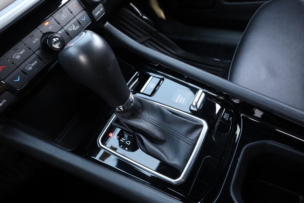 Jeep Compass Vehicle Image 14