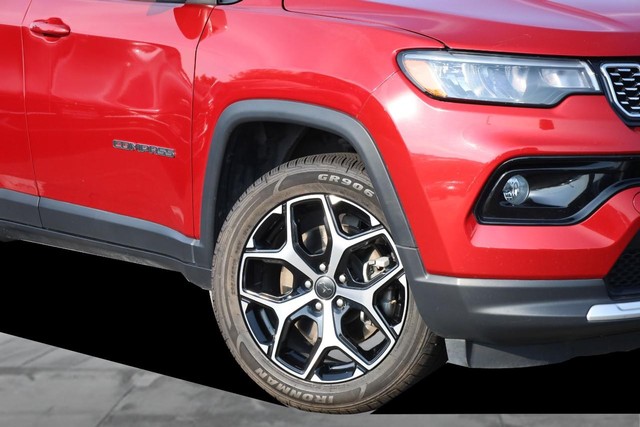 Jeep Compass Vehicle Image 03