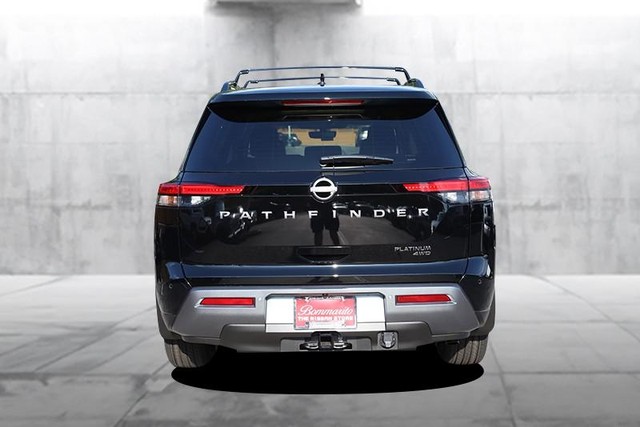 Nissan Pathfinder Vehicle Image 06