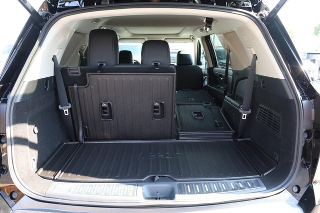 Nissan Pathfinder Vehicle Image 08