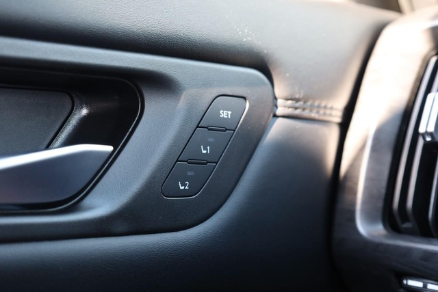 Nissan Pathfinder Vehicle Image 23