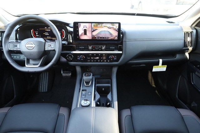Nissan Pathfinder Vehicle Image 29