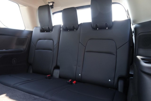 Nissan Pathfinder Vehicle Image 31