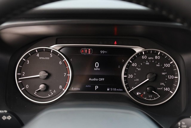 Nissan Rogue Vehicle Full-screen Gallery Image 13