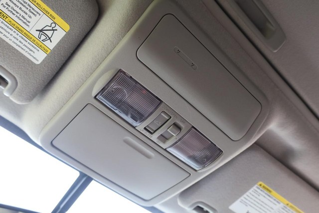 Nissan Frontier Vehicle Image 16
