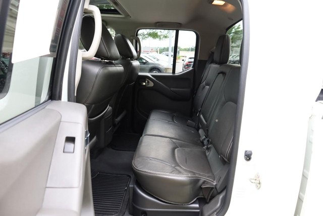 Nissan Frontier Vehicle Image 20
