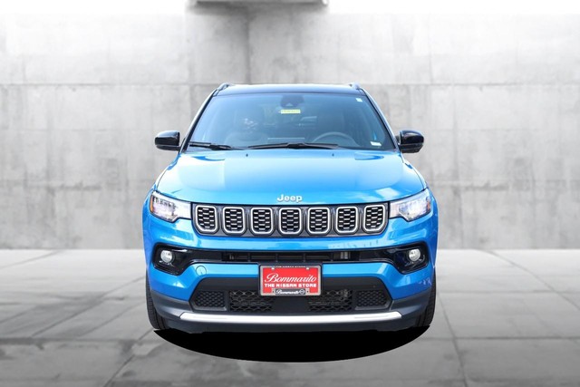 Jeep Compass Vehicle Full-screen Gallery Image 4