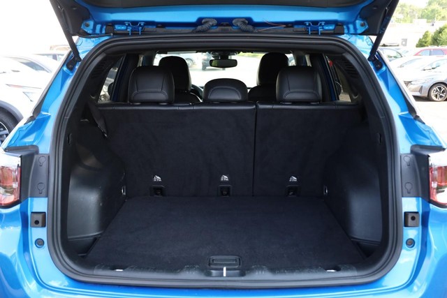 Jeep Compass Vehicle Full-screen Gallery Image 7
