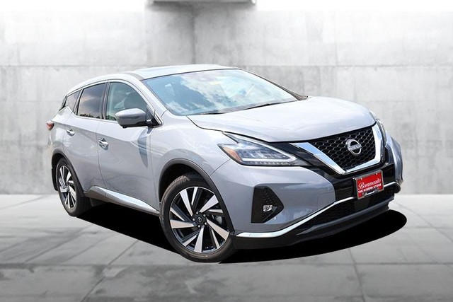 Nissan Murano Vehicle Full-screen Gallery Image 2