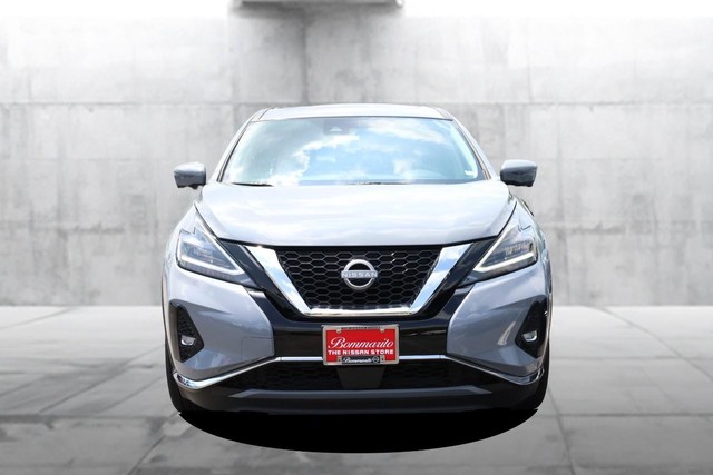 Nissan Murano Vehicle Full-screen Gallery Image 4