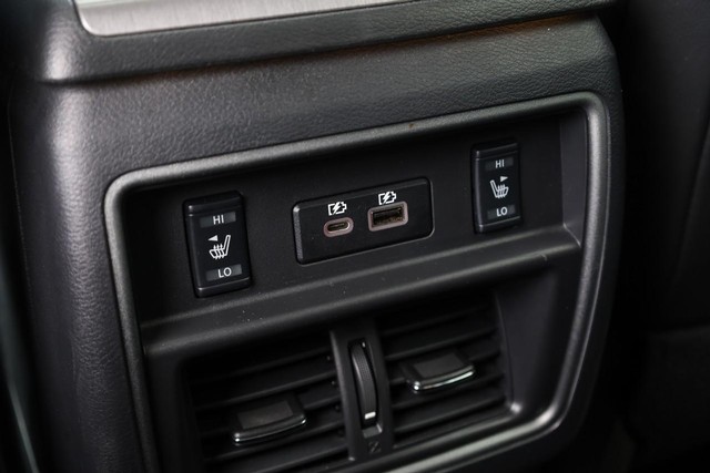 Nissan Murano Vehicle Full-screen Gallery Image 24
