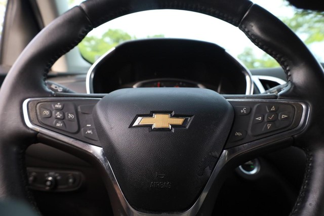 Chevrolet Equinox Vehicle Full-screen Gallery Image 9