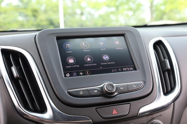 Chevrolet Equinox Vehicle Full-screen Gallery Image 11