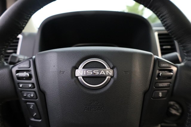 Nissan Frontier Vehicle Image 10