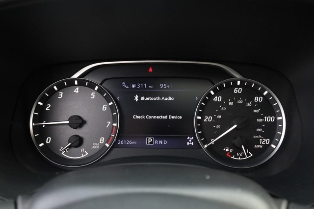 Nissan Frontier Vehicle Image 11