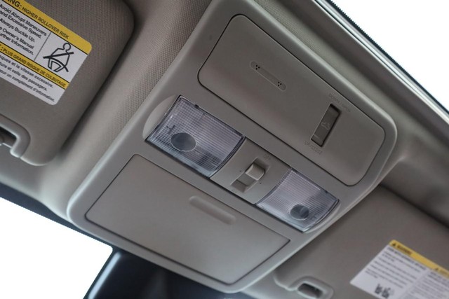 Nissan Frontier Vehicle Image 17