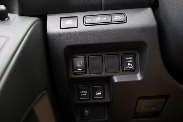 Nissan Frontier Vehicle Image 19