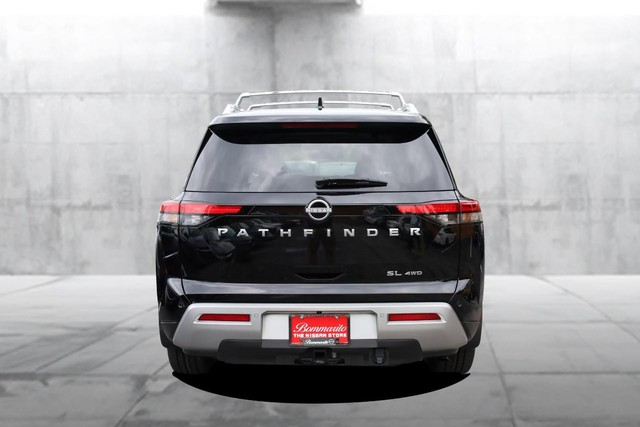 Nissan Pathfinder Vehicle Image 06