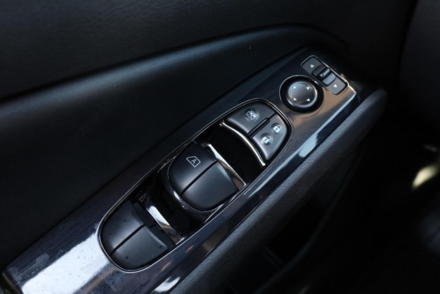 Nissan Altima Vehicle Image 17