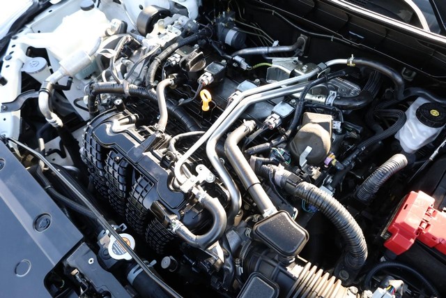 Nissan Altima Vehicle Image 24