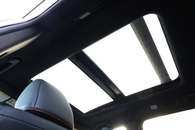 Nissan Pathfinder Vehicle Image 12
