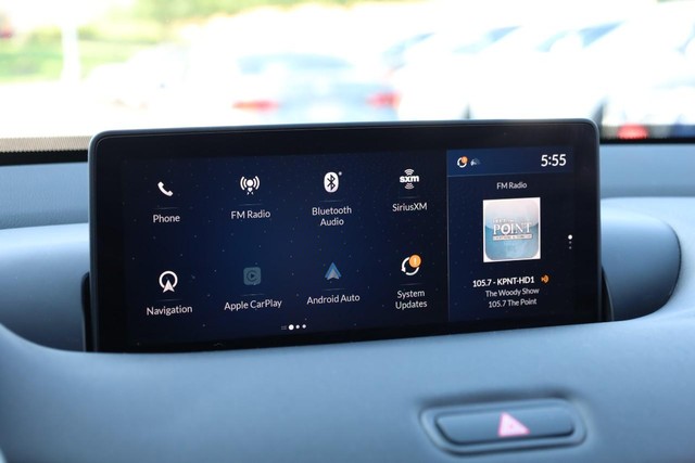 Acura TLX Vehicle Full-screen Gallery Image 11