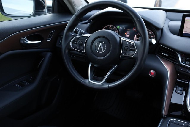 Acura TLX Vehicle Full-screen Gallery Image 23