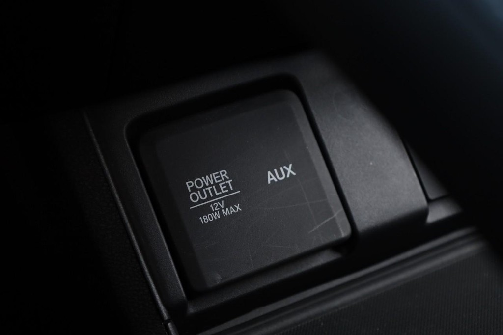 Acura RDX Vehicle Full-screen Gallery Image 18