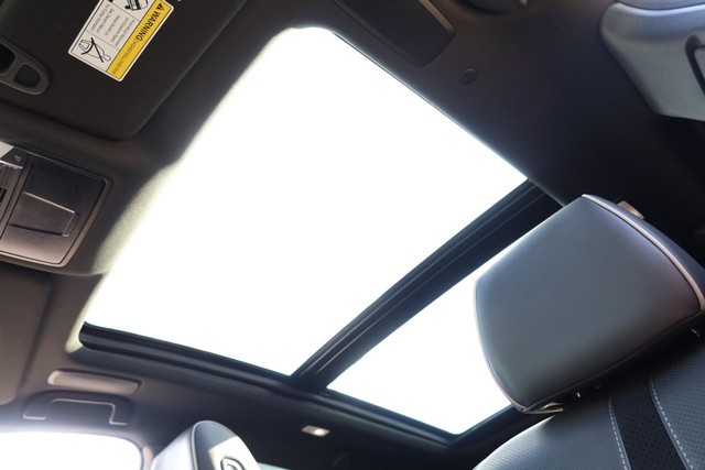 Acura RDX Vehicle Full-screen Gallery Image 09